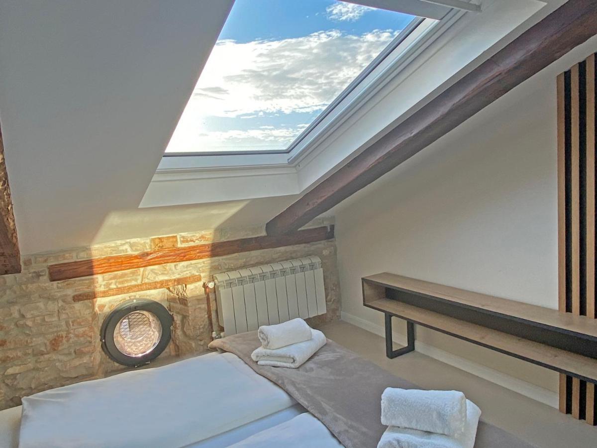 Ferienwohnung Castropola Views With Private Parking Exterior foto