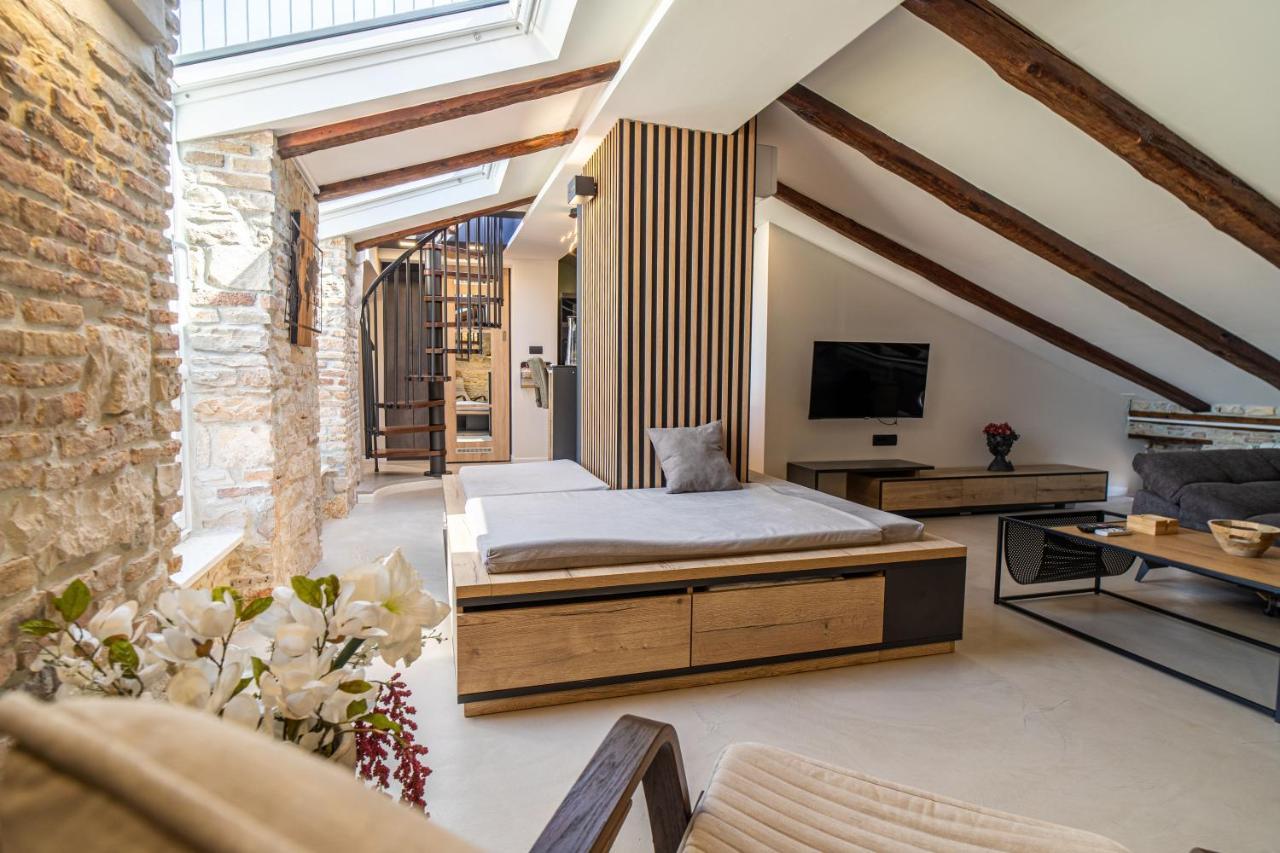 Ferienwohnung Castropola Views With Private Parking Exterior foto