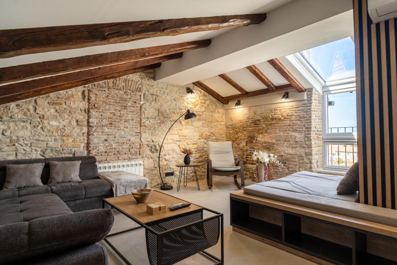 Ferienwohnung Castropola Views With Private Parking Exterior foto