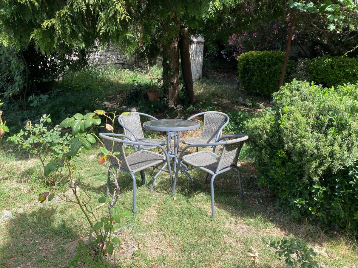 Ferienwohnung Castropola Views With Private Parking Exterior foto